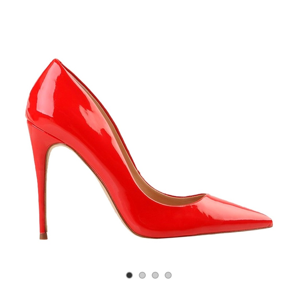 Steve Madden Daisy Patent Leather Pumps